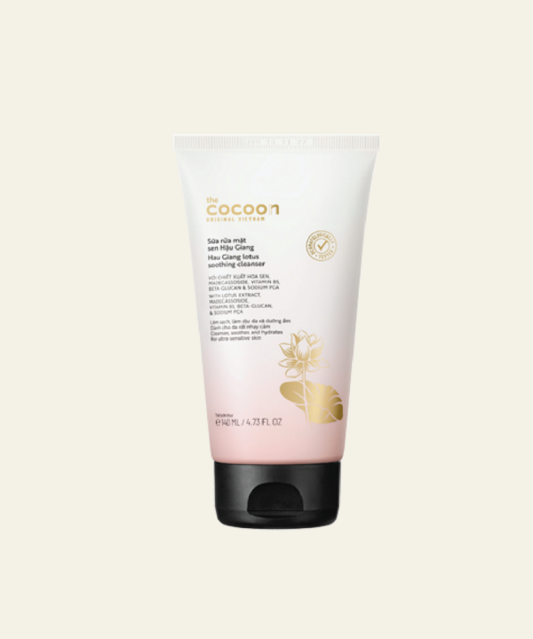 Cocoon Hau Giang Lotus Soothing Cleanser 310ml — product detail